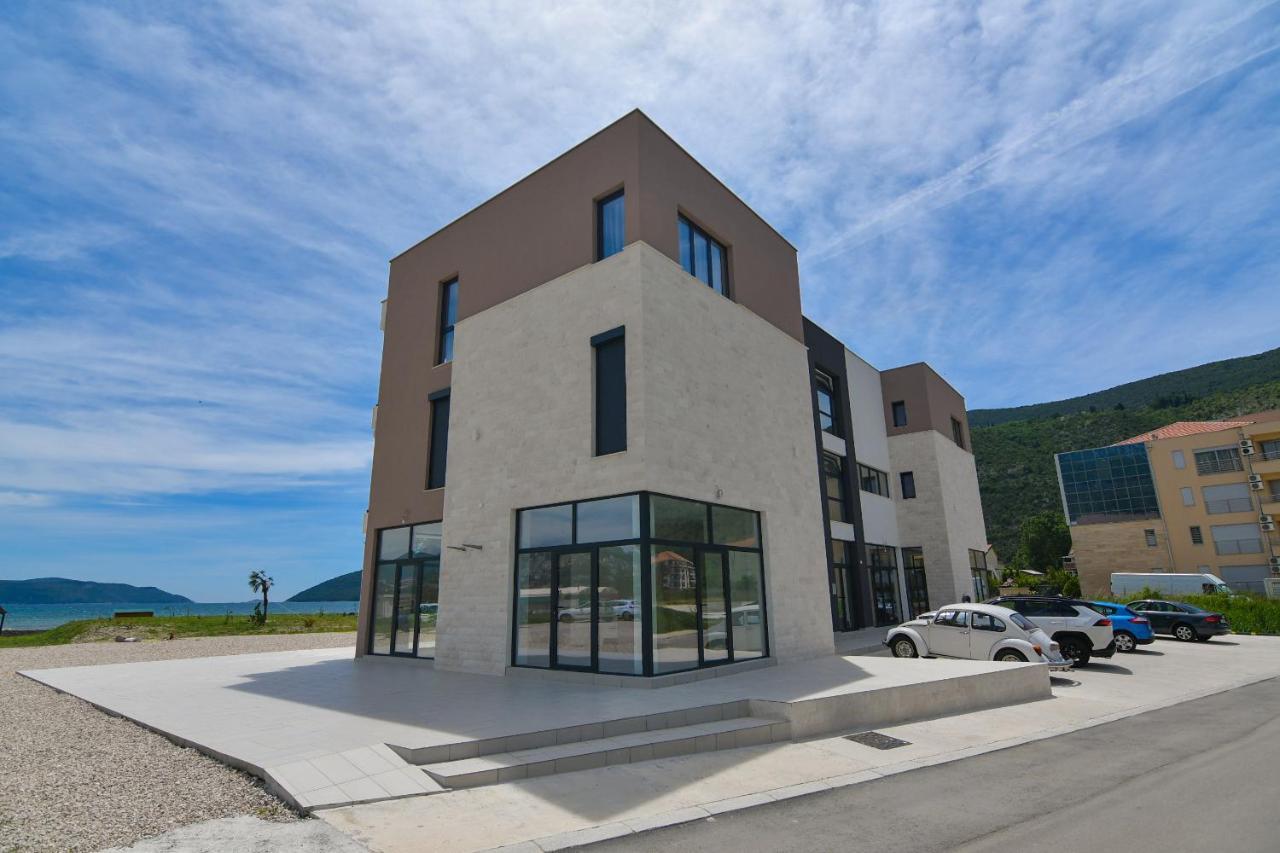 Apartmani Porat Игало Екстериор снимка
